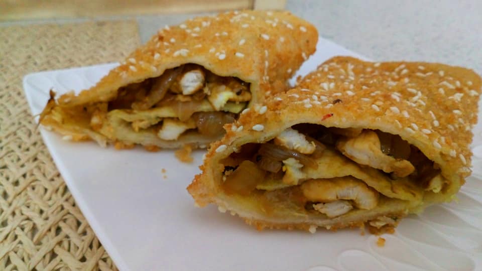 טורטיה ממולאת בחזה עוף בציפוי קריספי